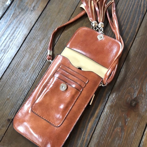 3/$30 Brown vegan crossbody travel wallet/phone case - Picture 4 of 7